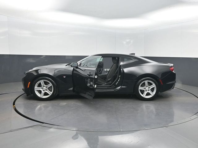 2020 Chevrolet Camaro 2dr Coupe 1LT - 22971961 - 36