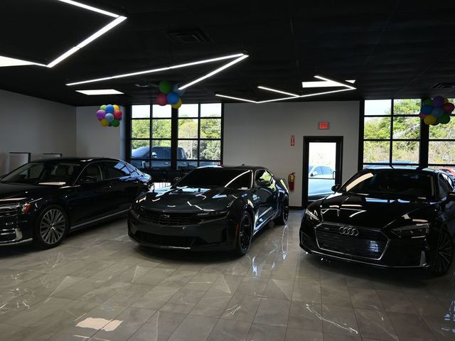 2020 Chevrolet Camaro 2dr Coupe 1LT - 22992921 - 4