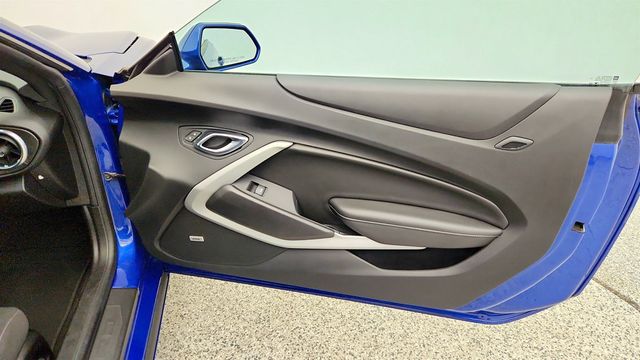 2020 Chevrolet Camaro 2dr Coupe 1LT - 23008109 - 23