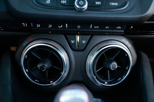 2020 Chevrolet Camaro 2dr Coupe 1SS - 22943408 - 33