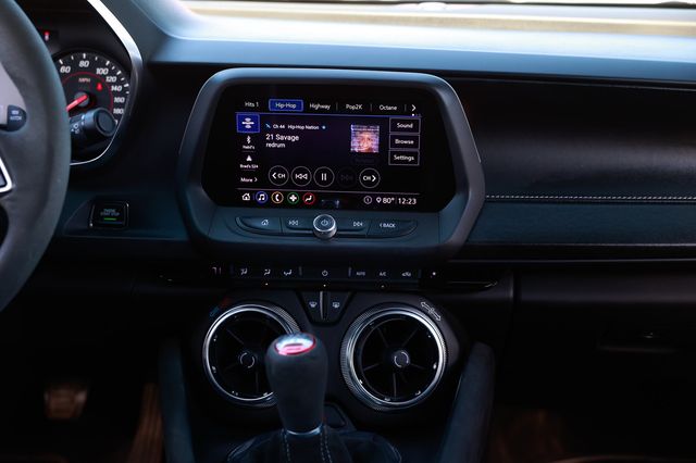 2020 Chevrolet Camaro 2dr Coupe 1SS - 22943408 - 37