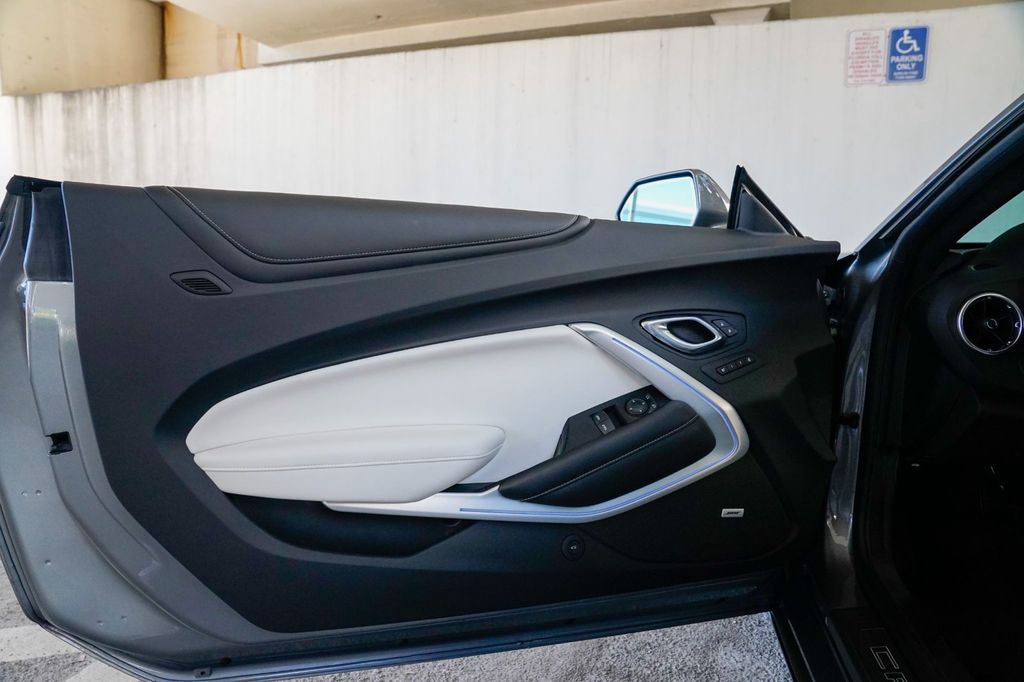 2020 Chevrolet Camaro 2dr Coupe 2SS - 22934362 - 47