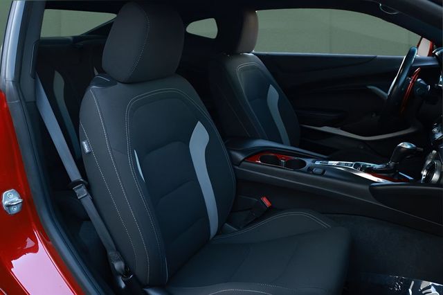 2020 Chevrolet Camaro 2dr Coupe LT1 - 23023286 - 24