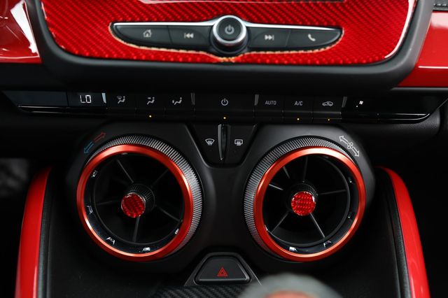 2020 Chevrolet Camaro 2dr Coupe LT1 - 22981011 - 33