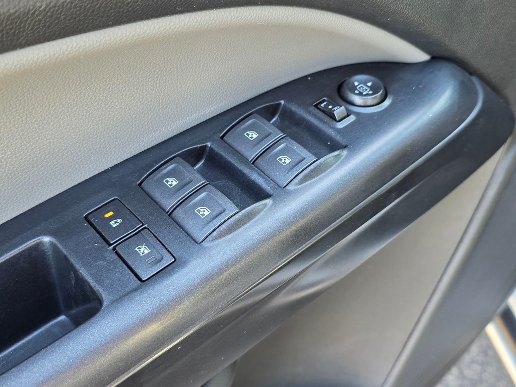 2020 Chevrolet Colorado 2WD Crew Cab 128" Work Truck - 23001101 - 17