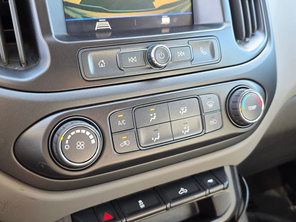 2020 Chevrolet Colorado 2WD Crew Cab 128" Work Truck - 23001101 - 22