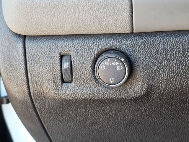 2020 Chevrolet Colorado 2WD Crew Cab 128" Work Truck - 23001101 - 31