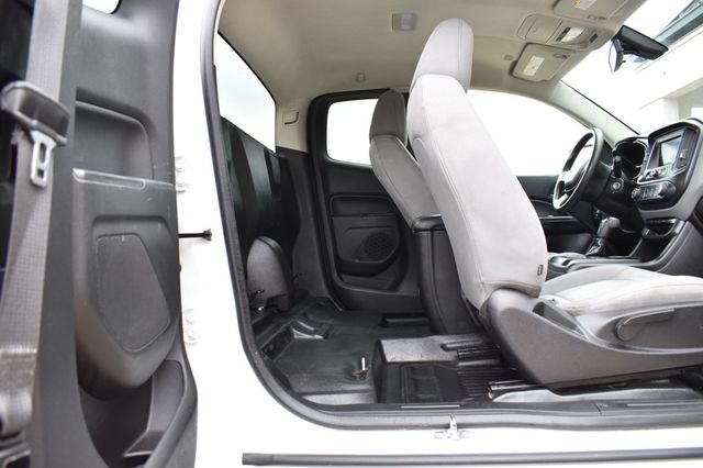 2020 Chevrolet Colorado 2WD Ext Cab 128" Work Truck - 23016968 - 17