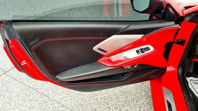 2020 Chevrolet Corvette 2dr Stingray 3LT Coupe w/ Z51, Removable Carbon Fiber Roof Panel - 22992301 - 24