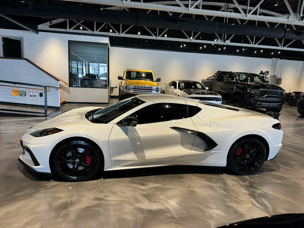2020 Chevrolet Corvette 2LT photo 2