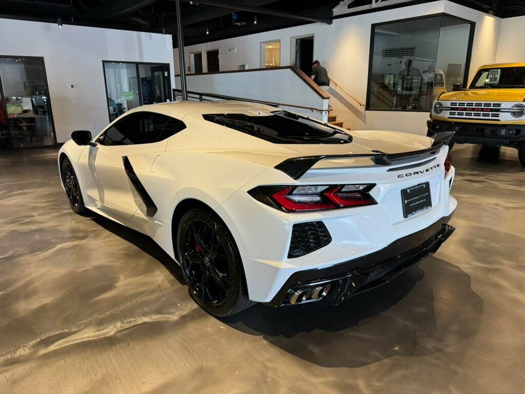 2020 Chevrolet Corvette 2LT photo 3