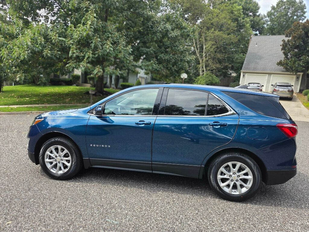 2020 Chevrolet Equinox photo 2