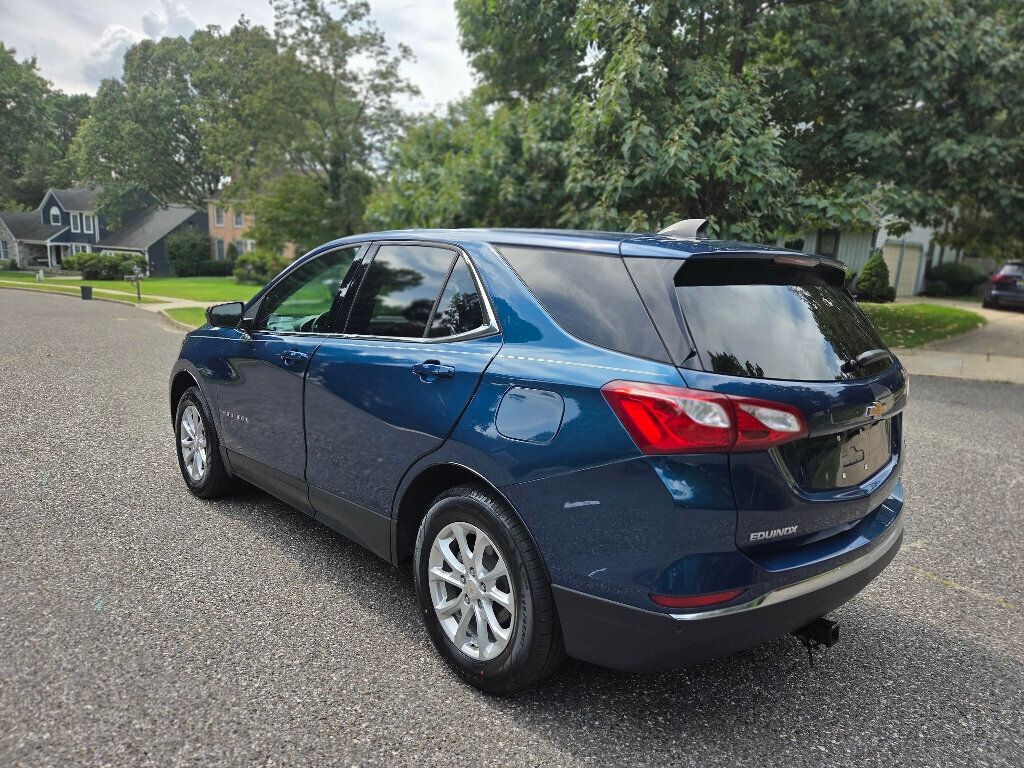 2020 Chevrolet Equinox photo 3