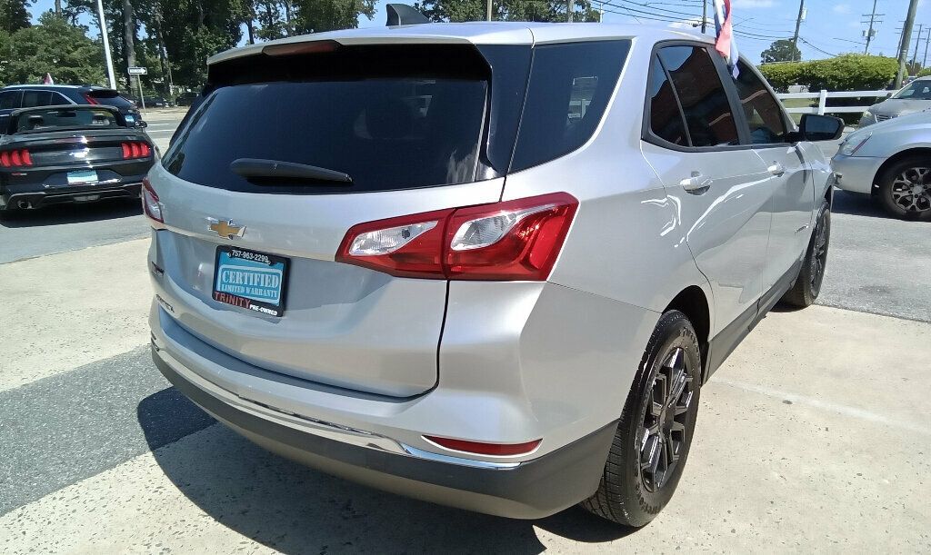 2020 Chevrolet Equinox LS photo 2