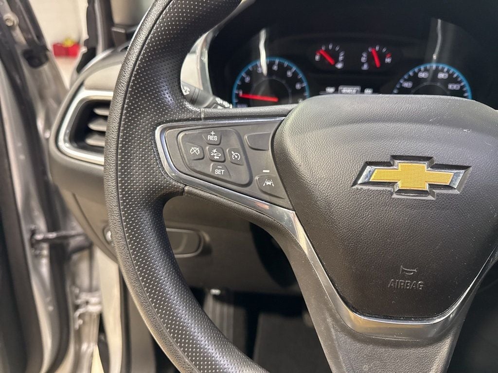 2020 Chevrolet Equinox FWD 4dr LS w/1LS - 22982925 - 13