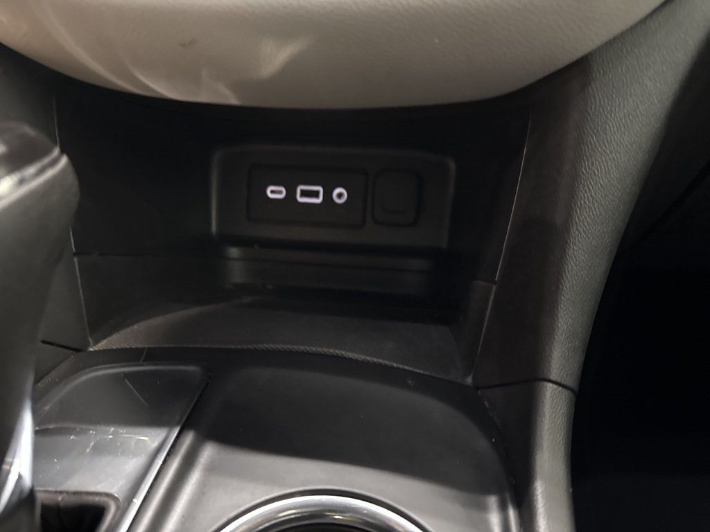 2020 Chevrolet Equinox FWD 4dr LS w/1LS - 22982925 - 21