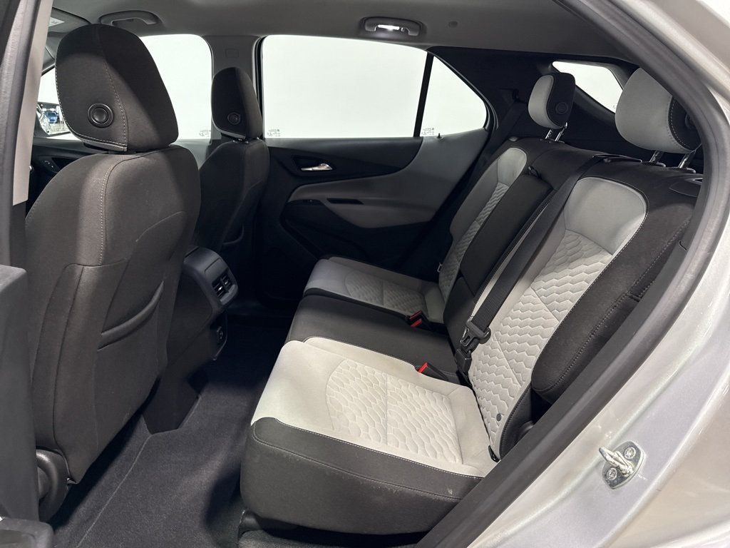 2020 Chevrolet Equinox FWD 4dr LS w/1LS - 22982925 - 29