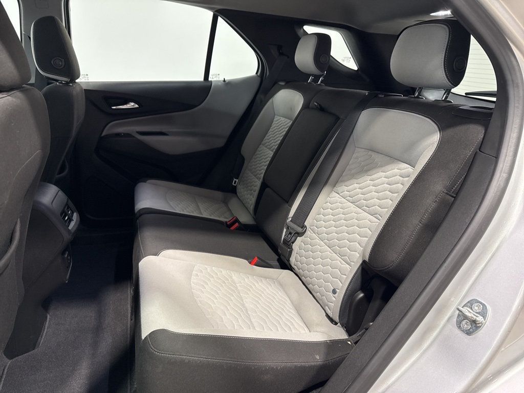 2020 Chevrolet Equinox FWD 4dr LS w/1LS - 22982925 - 30