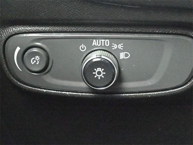 2020 Chevrolet Equinox FWD 4dr LS w/1LS - 22975190 - 31