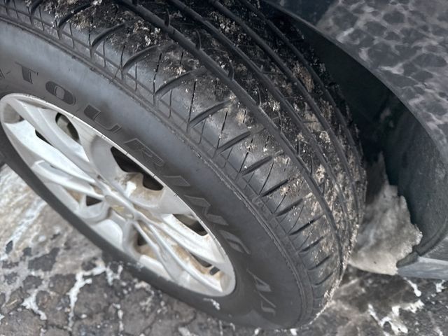 2020 Chevrolet Equinox FWD 4dr LT w/1LT - 22954813 - 3