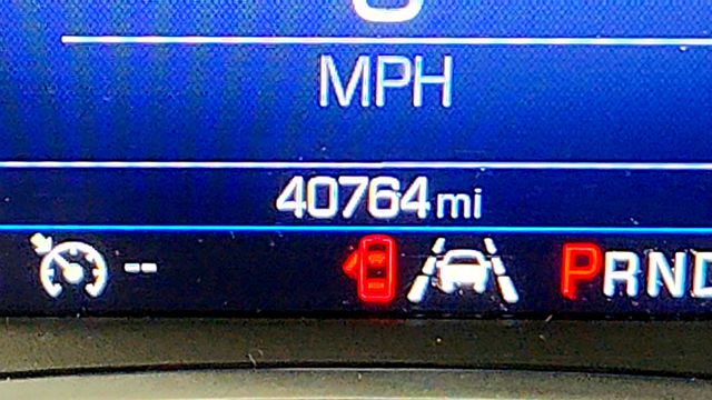 2020 Chevrolet Equinox FWD 4dr LT w/2FL & Driver Convenience Package & Power Liftgate - 23040952 - 12