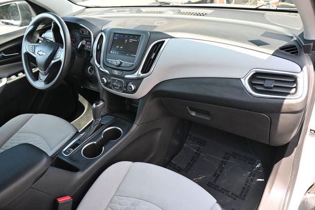 2020 Chevrolet Equinox LS - 23045166 - 9