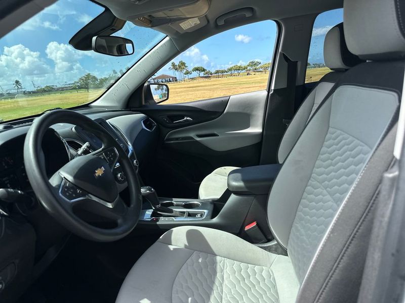 2020 Chevrolet Equinox LS - 23045256 - 12