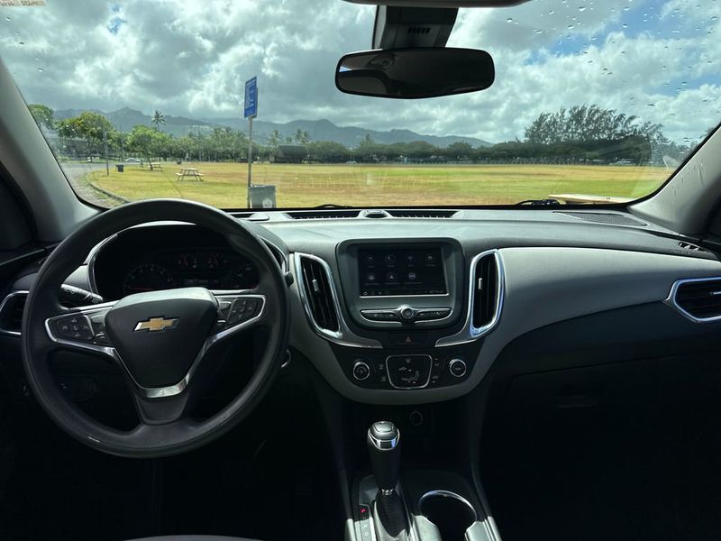 2020 Chevrolet Equinox LS - 23045256 - 13