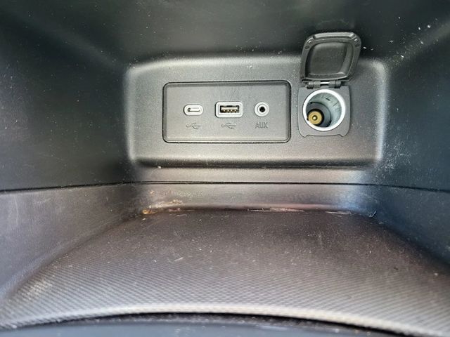 2020 Chevrolet Equinox LS Sport Utility 4D - 23001217 - 13