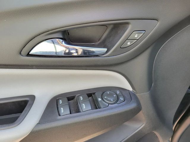 2020 Chevrolet Equinox LS Sport Utility 4D - 23001217 - 20