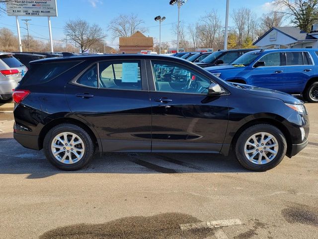 2020 Chevrolet Equinox LS Sport Utility 4D - 23001217 - 2