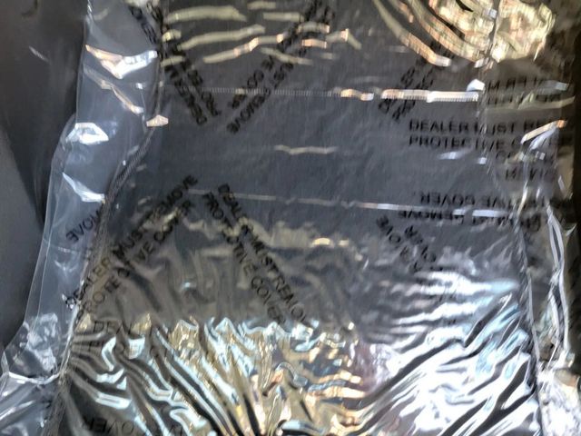 2020 Chevrolet Equinox LS Sport Utility 4D - 23001217 - 31