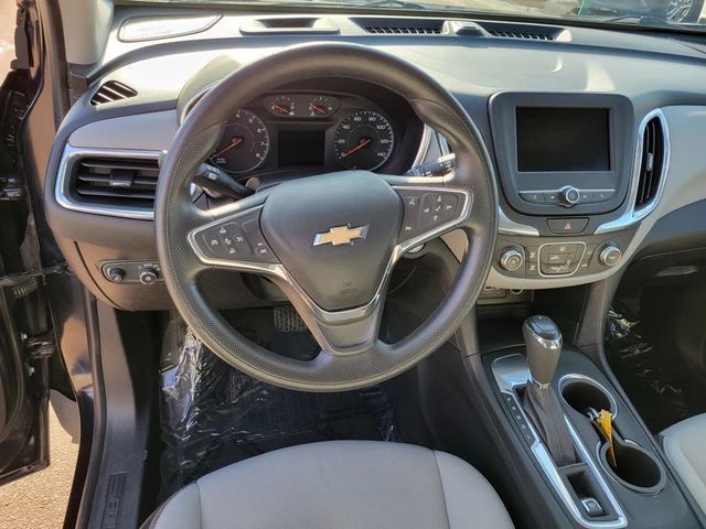 2020 Chevrolet Equinox LS Sport Utility 4D - 23001217 - 5