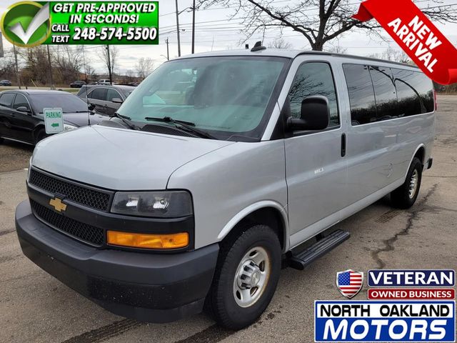 2020 Chevrolet Express 3500 Passenger LS Extended Van 3D - 23031820 - 0