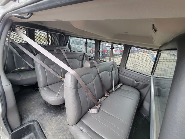 2020 Chevrolet Express 3500 Passenger LS Extended Van 3D - 23031820 - 5