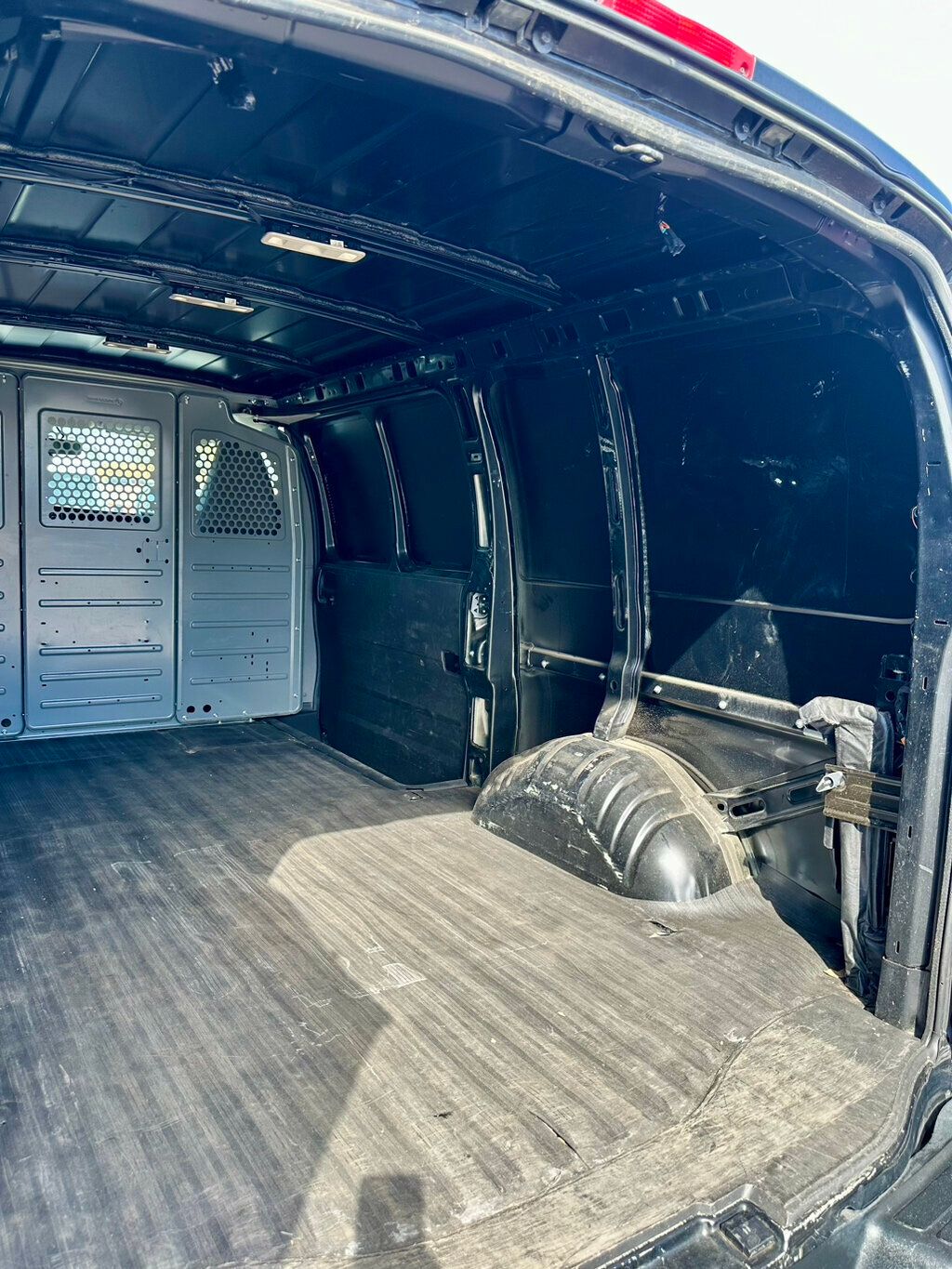 2020 Chevrolet Express Cargo Van 2500 photo 11