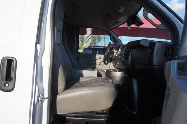 2020 Chevrolet Express Cargo Van 3500, LEATHER SEATS, BACKUP CAMERA, OPEN CARGO SPACE - 23057044 - 17