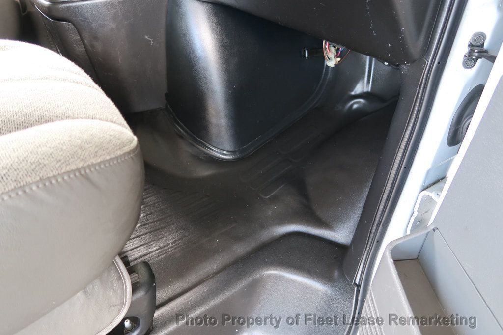 2020 Chevrolet Express Cargo Van Express 2500 135" Cargo Van - 22999656 - 19