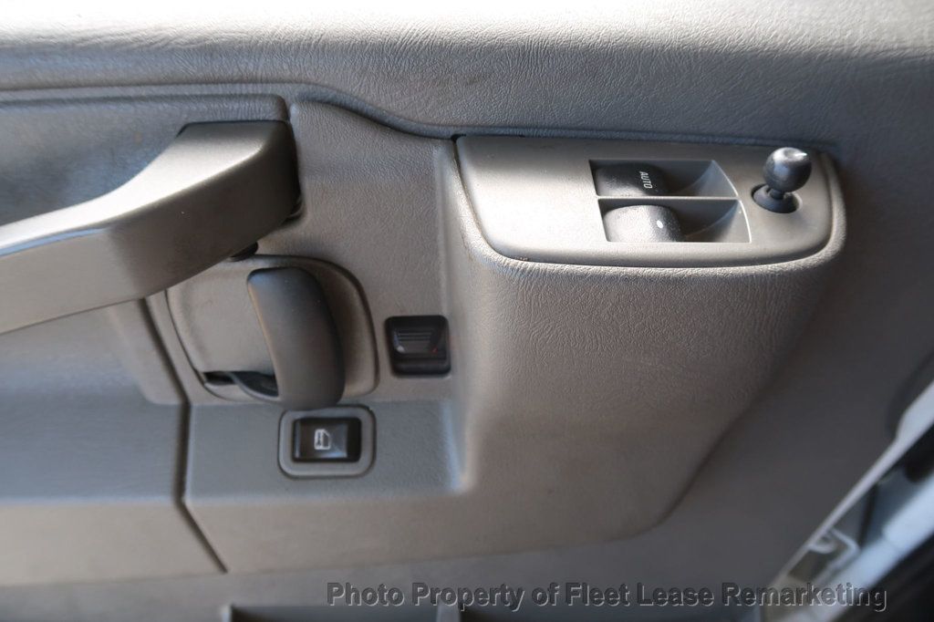 2020 Chevrolet Express Cargo Van Express 2500 135" Cargo Van - 22999656 - 32