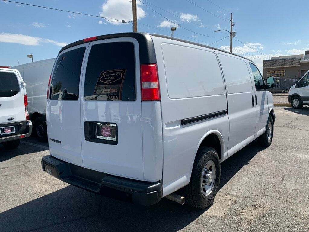 2020 Chevrolet Express Cargo Van RWD 2500 135" - 22995921 - 24
