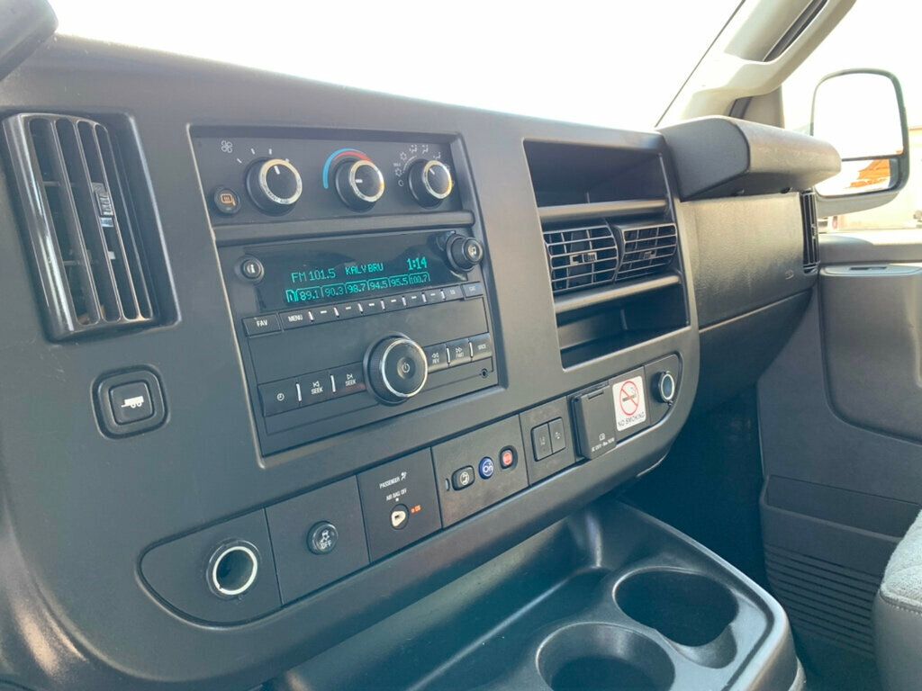 2020 Chevrolet Express Cargo Van RWD 2500 135" - 22995921 - 30