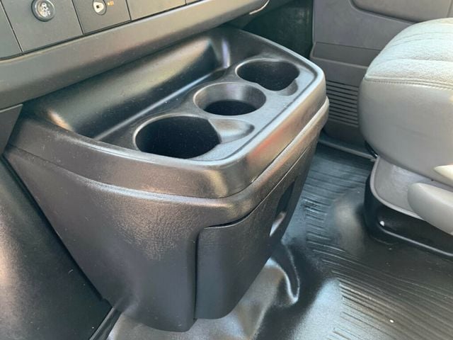 2020 Chevrolet Express Cargo Van RWD 2500 135" - 22995921 - 31