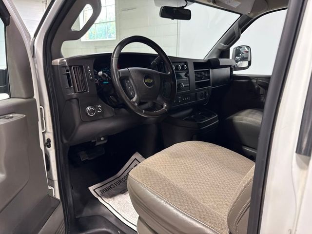 2020 Chevrolet Express Cargo Van RWD 2500 135" - 23040346 - 18