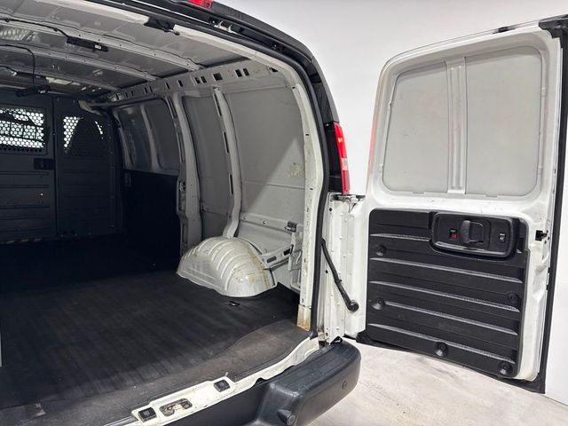 2020 Chevrolet Express Cargo Van RWD 2500 135" - 23040346 - 20