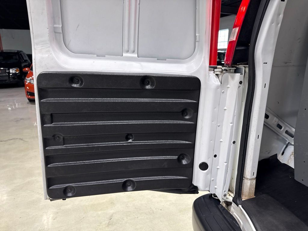 2020 Chevrolet Express Cargo Van RWD 2500 135" - 23040346 - 25