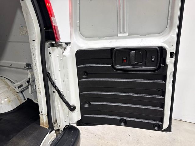 2020 Chevrolet Express Cargo Van RWD 2500 135" - 23040346 - 26