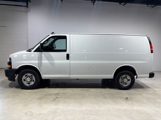 2020 Chevrolet Express Cargo Van RWD 2500 135" - 23040346 - 3