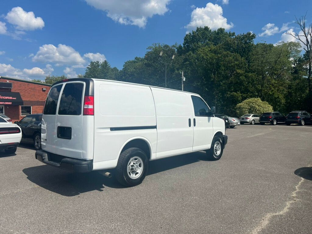 2020 Chevrolet Express Cargo Van RWD 2500 135" - 22567427 - 2