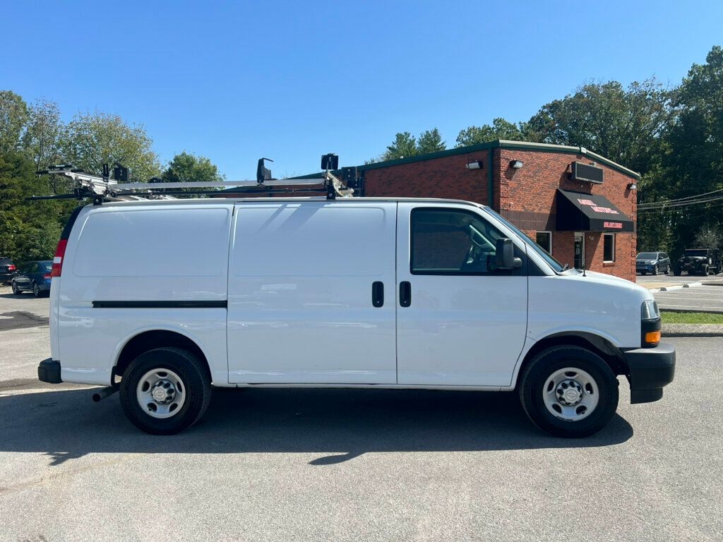 2020 Chevrolet Express Cargo Van RWD 2500 135" - 22627338 - 1