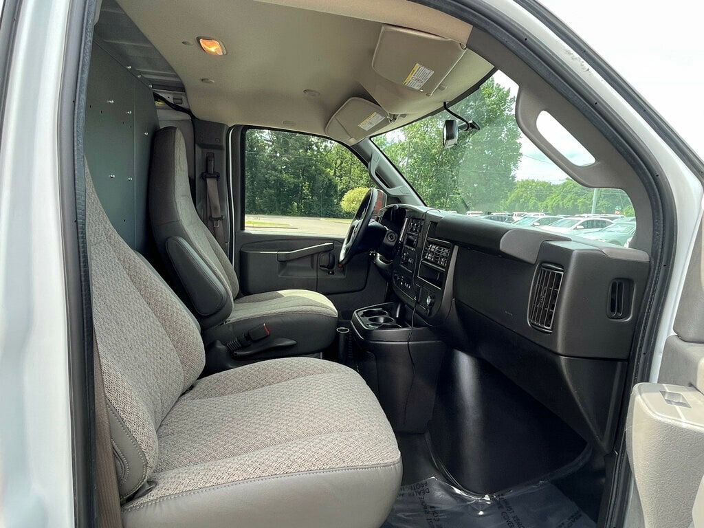 2020 Chevrolet Express Cargo Van RWD 2500 135" - 22881640 - 13